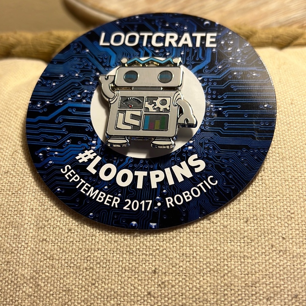 Disney lootcrate lanyard Robotic pin NWT